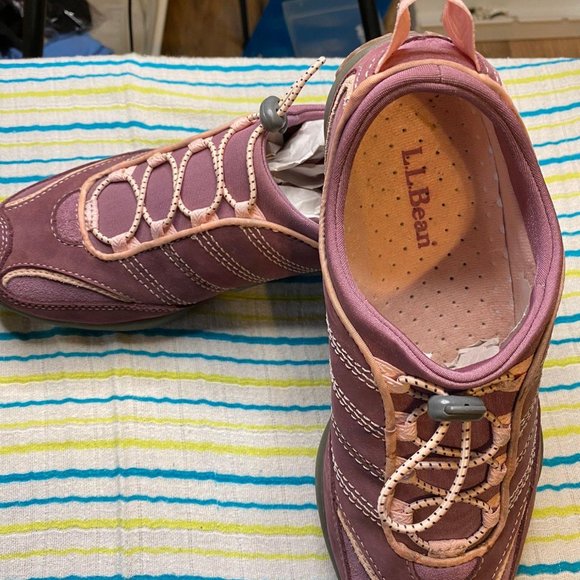 L.L. Bean Pink Outdoor shoes - Picture 4 of 7
